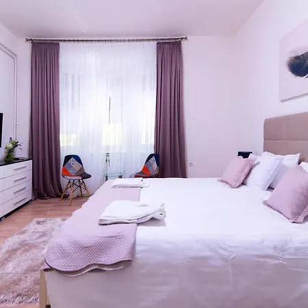 Jevrejska - Central Apartment With Free Parking Novi Sad Exterior photo
