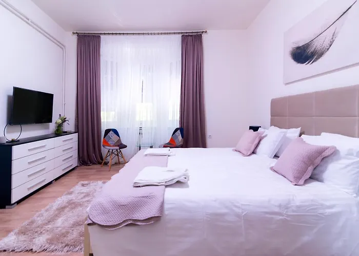 Jevrejska - Central Apartment With Free Parking