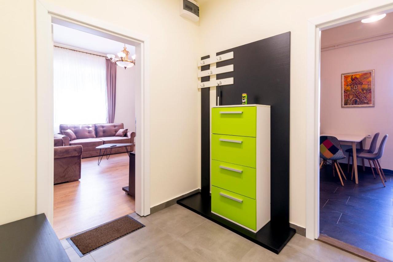 Jevrejska - With Free Parking Apartment Novi Sad